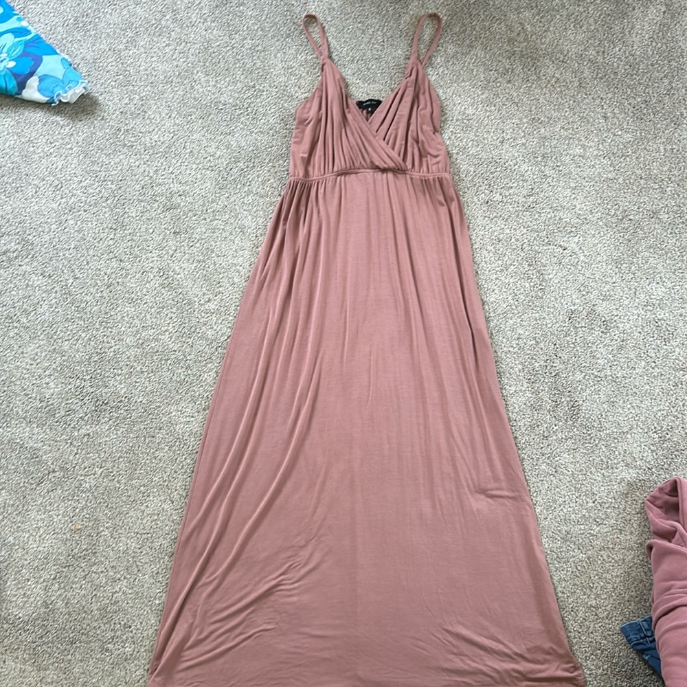 Good Day dress Size Small, good condition magenta color
